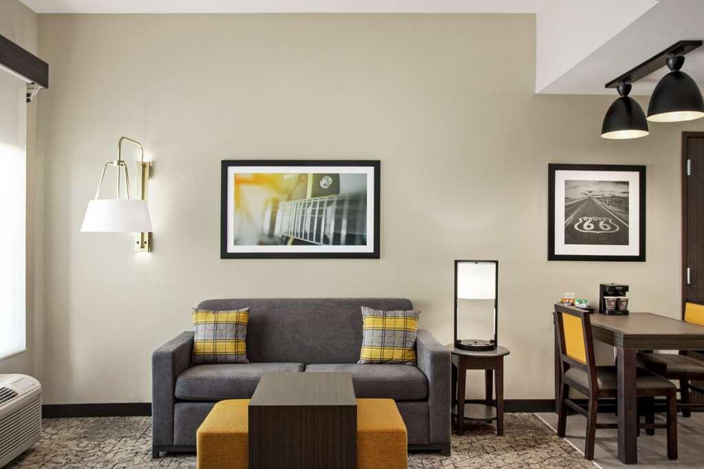 Homewood Suites By Hilton Springfield Medical District Room photo