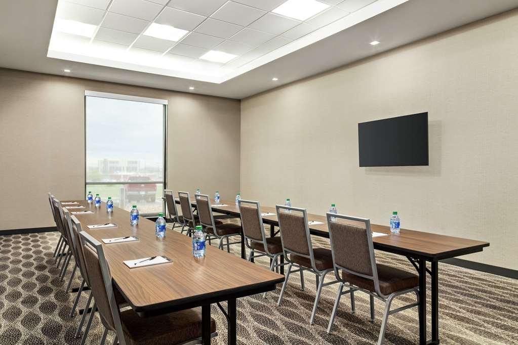 Homewood Suites By Hilton Springfield Medical District Facilities photo
